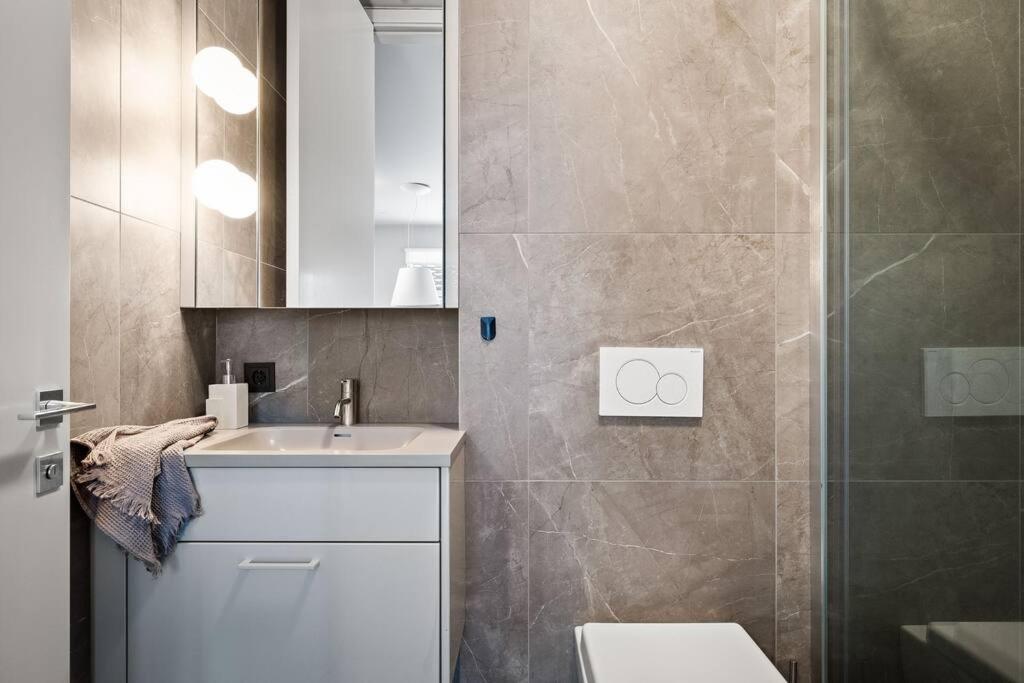Lejlighed Private Lux 2br & 2ba Center With Free Parking *
