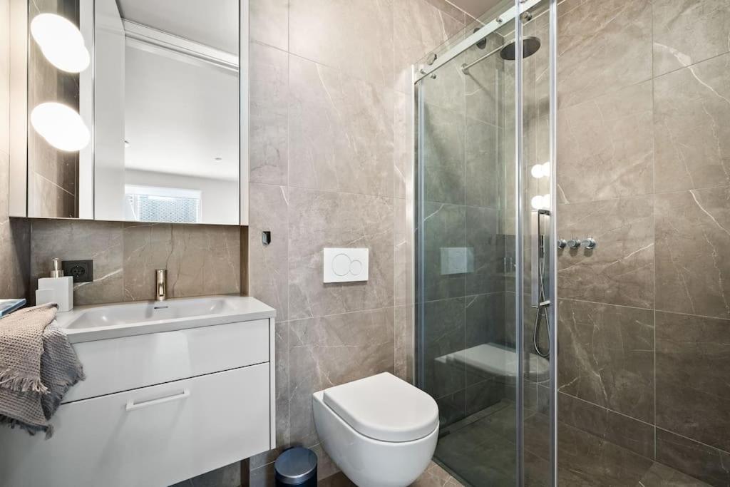 Private Lux 2br & 2ba Center With Free Parking Lejlighed Reykjavík
